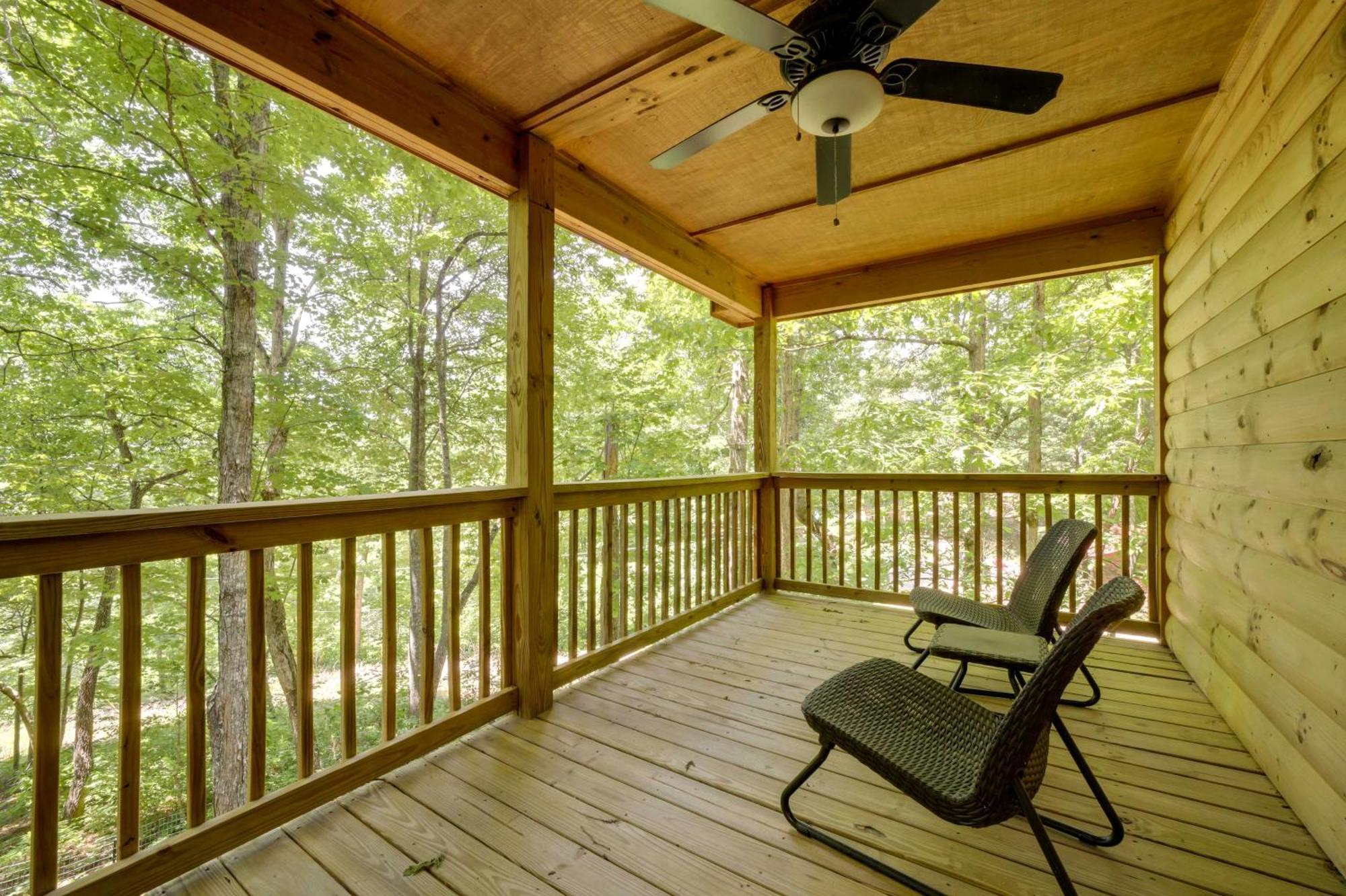 Cozy Whittier Cabin And Yard And Hot Tub, Pets Welcome Exterior photo